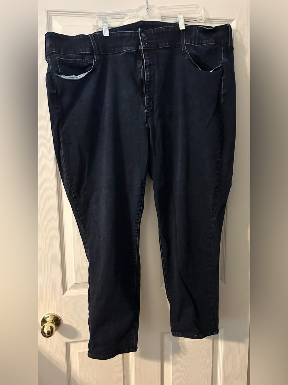 Women’s Dark Navy Stretch Jeans
